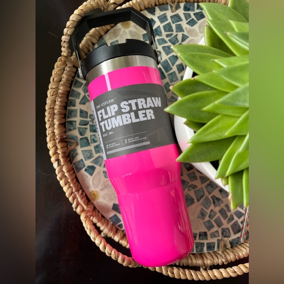 Stanley NEON PINK 30oz Fliptop IceFlow Tumbler NWT - Picture 1 of 2